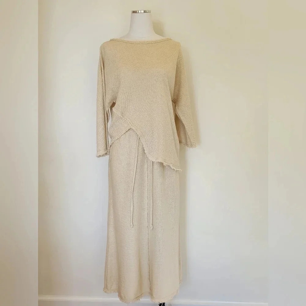 || ZARA || skirt/shirt set, cream, relaxed fit, raw hems, size small,
